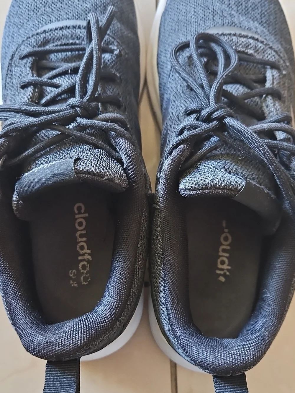 Adidas Cloudfoam QT Racer